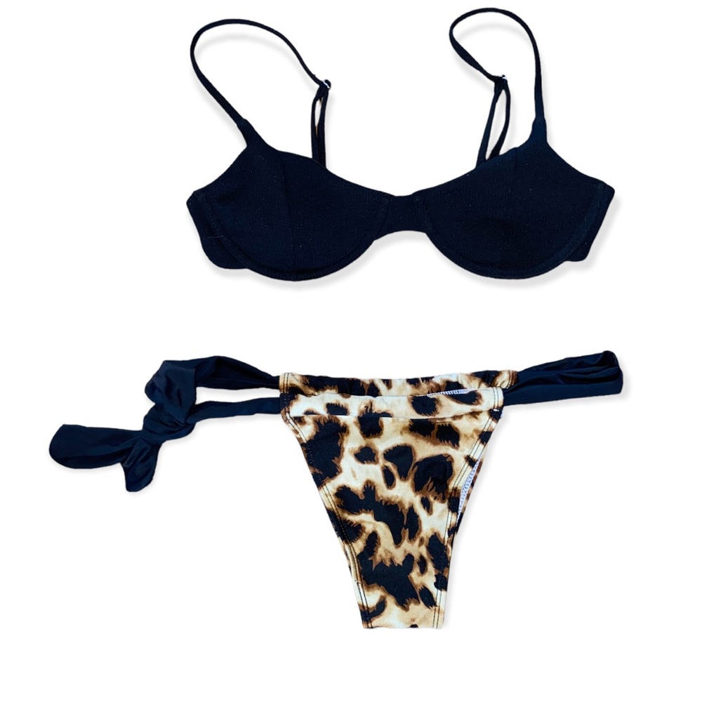 NWT Sexy leopard spot hip hugger comfort bikini & bustier top